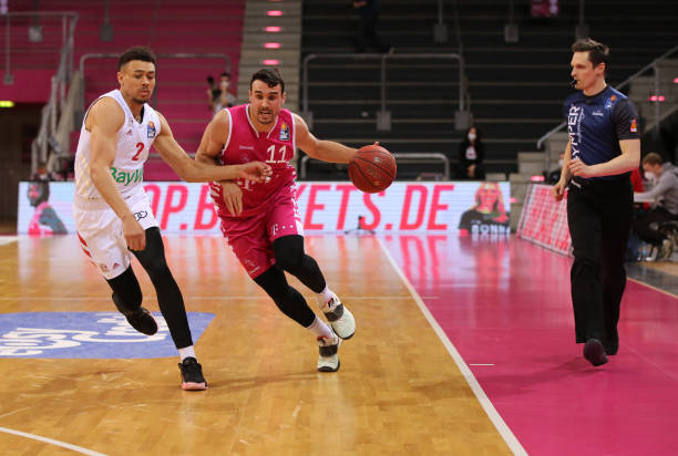 以精妙的战 以精妙的战